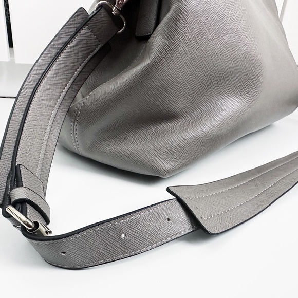 Grey Casual/Business/Laptop/ Baby Crossbody Bag - Large Pockets - Picture 4 of 11